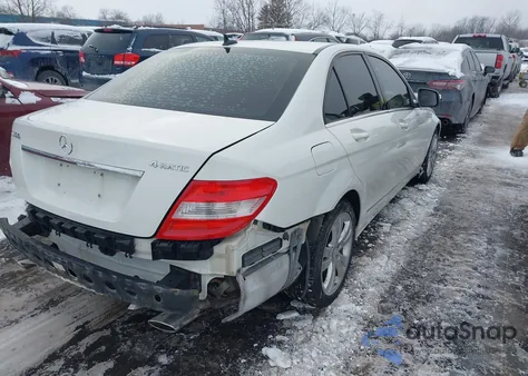 2008 Mercedes-Benz C 300 Luxury 4Matic/Sport 4Matic from USA, damaged, VIN WDDGF81X08F136456